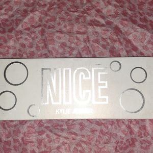 Nice Pallett Kylie Jenner